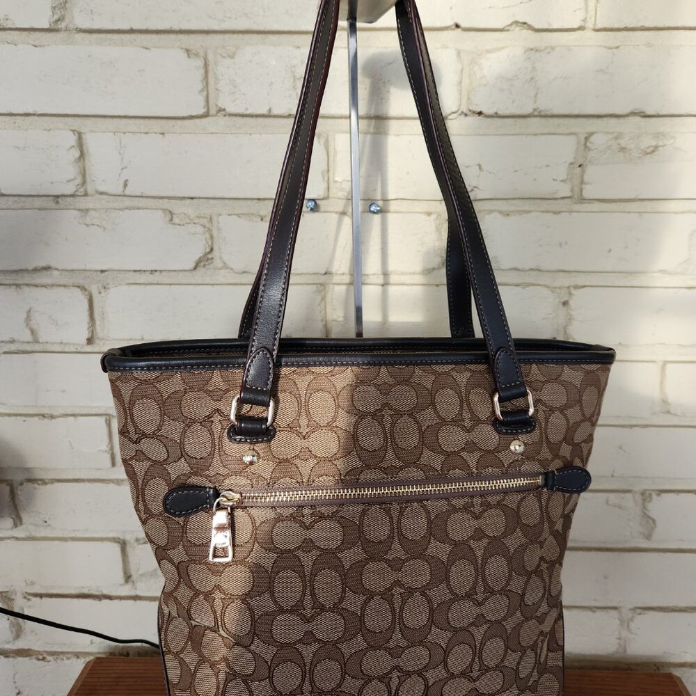 Euc Coach Gallery Khaki Jacquard Zip Top Shoulder Bag Purse - Picture 4 of 15